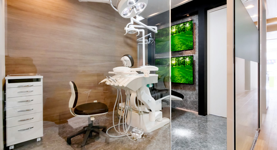 株式会社ミイワス｜Works/Dental Clinic